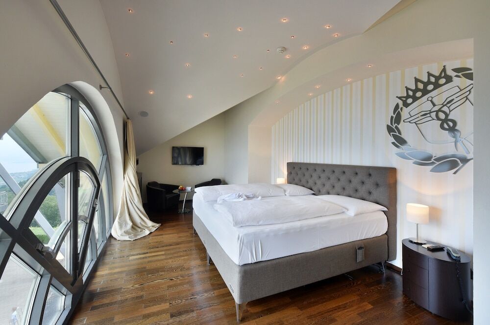 Hotel Uto Kulm Car-Free Hideaway In Zurich Bonstetten エクステリア 写真